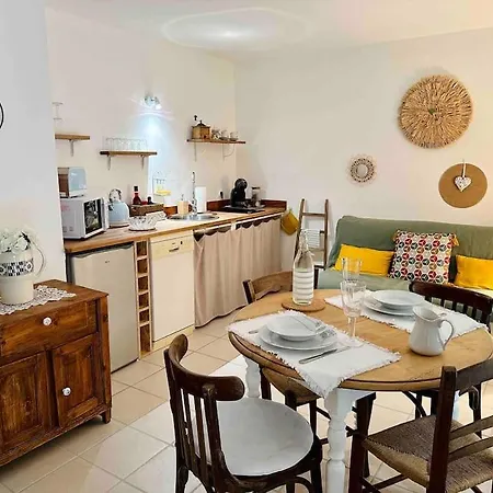 Apartment La Maison Jaune